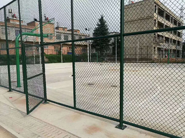 體育場(chǎng)護(hù)欄網(wǎng)價(jià)格 體育場(chǎng)護(hù)欄網(wǎng)價(jià)格