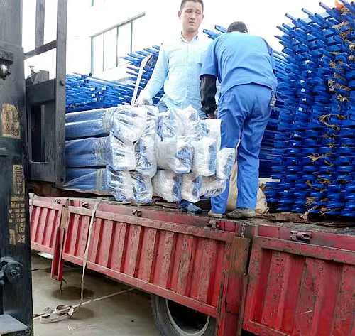 鋅鋼護(hù)欄發(fā)貨 鋅鋼護(hù)欄發(fā)貨