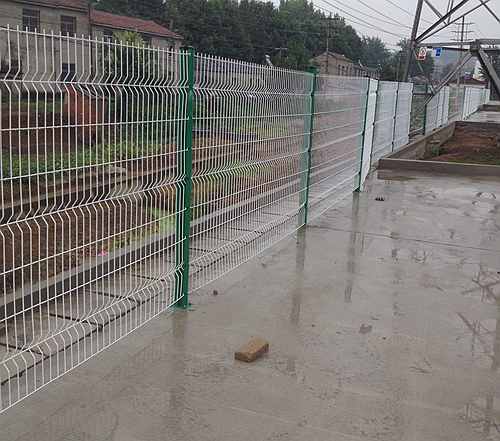 �������o�ھW